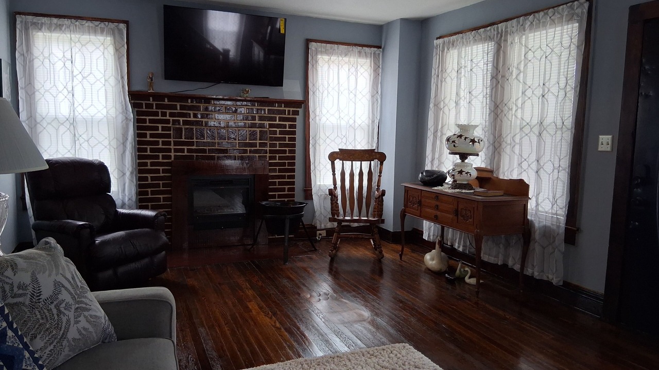Photo of Livingroom in Greenbrier River