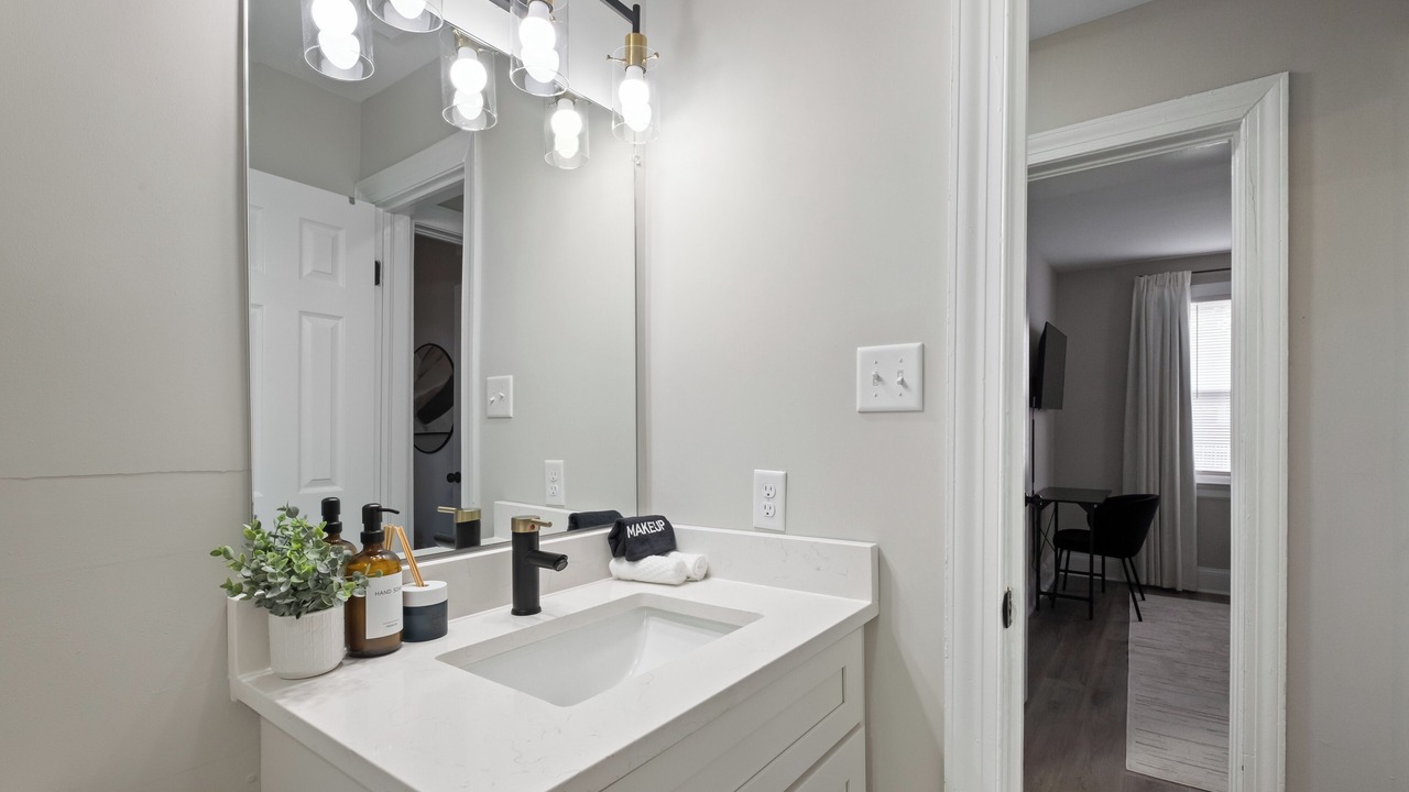 Photo of Bathroom in Mosby