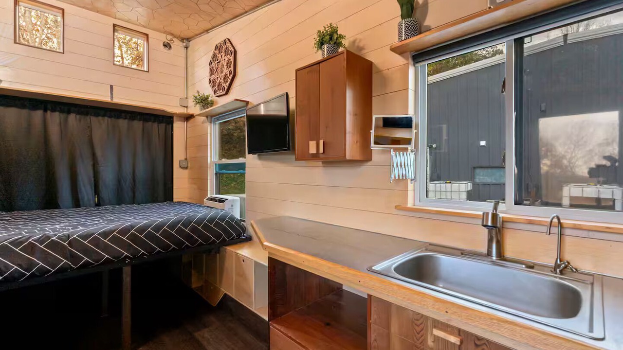 Photo of Bedroom in Asheville