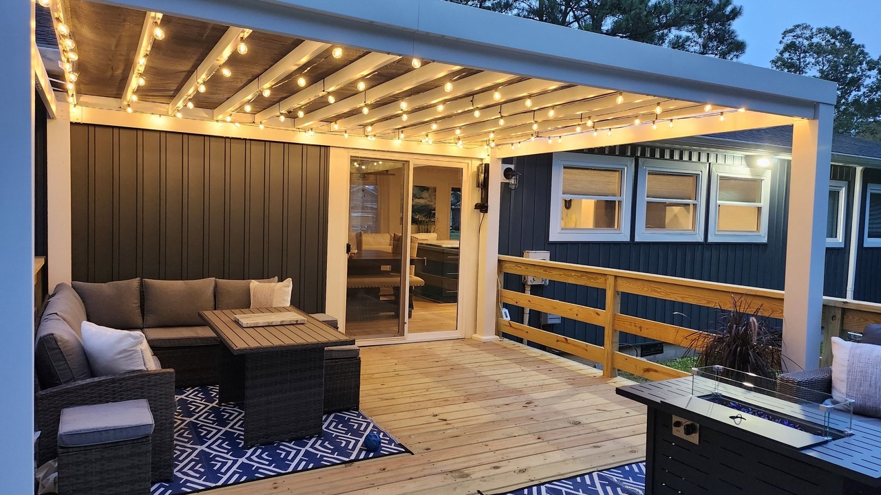 Photo of Patio Balcony in Snug Harbor
