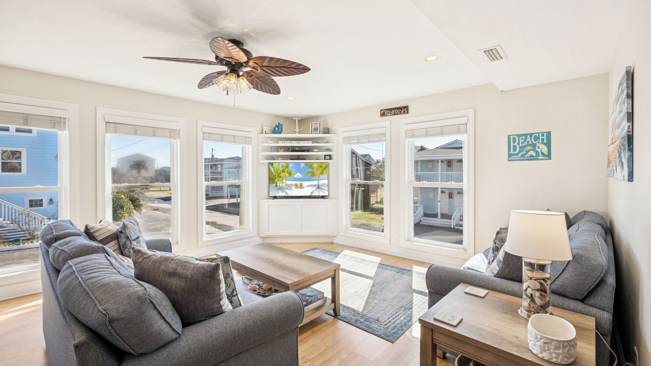 Photo of Livingroom in Ocean Isle Estates