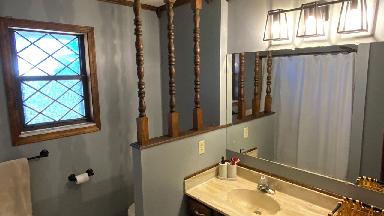 Photo of Bathroom in Vine Grove