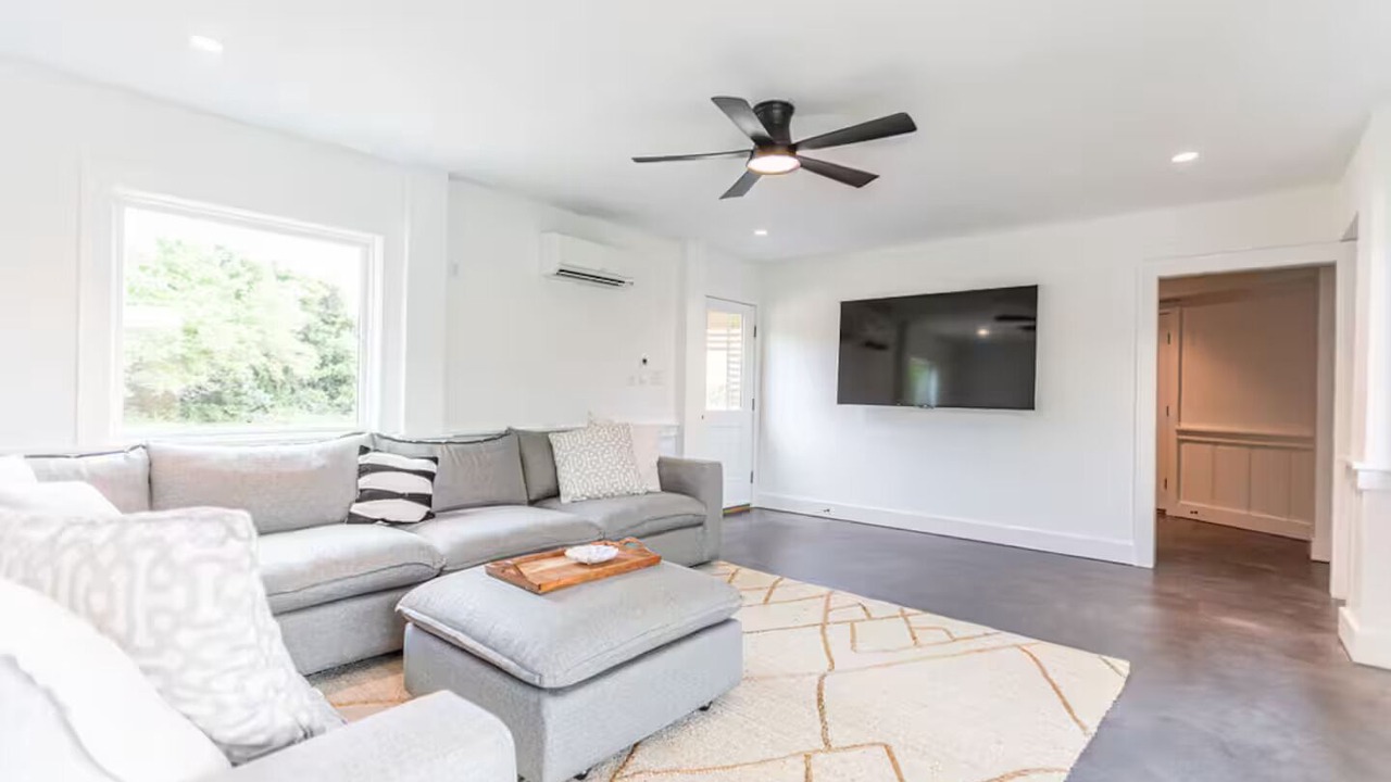 Photo of Livingroom in Southern Shores
