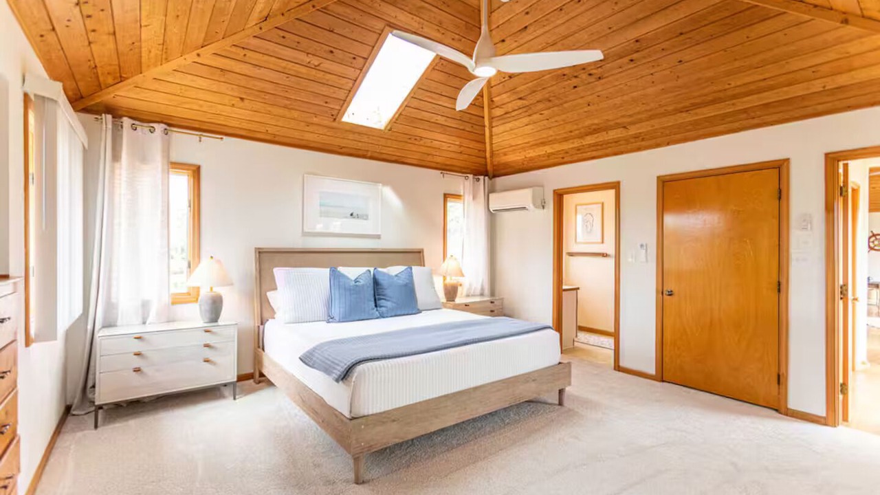Photo of Bedroom in Southern Shores