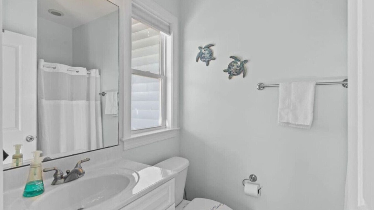 Photo of Bathroom in North Carolina Coast