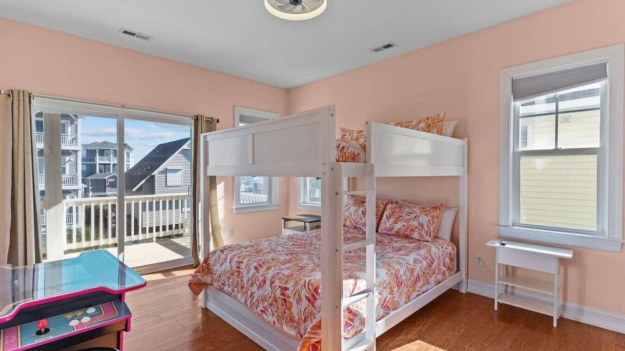 Photo of Bedroom in North Carolina Coast