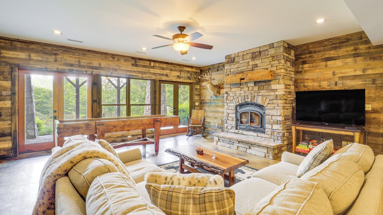 Photo of Bedroom in Spruce Pine
