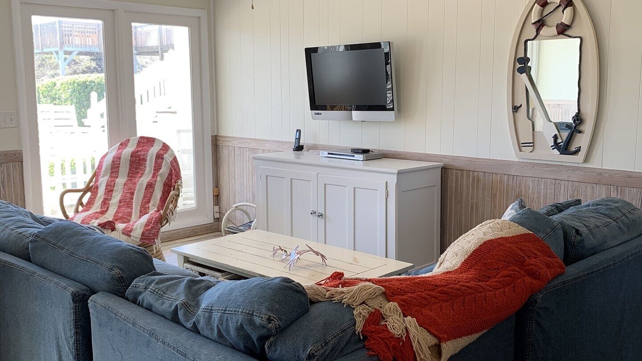 Photo of Livingroom in Ocean Isle Beach