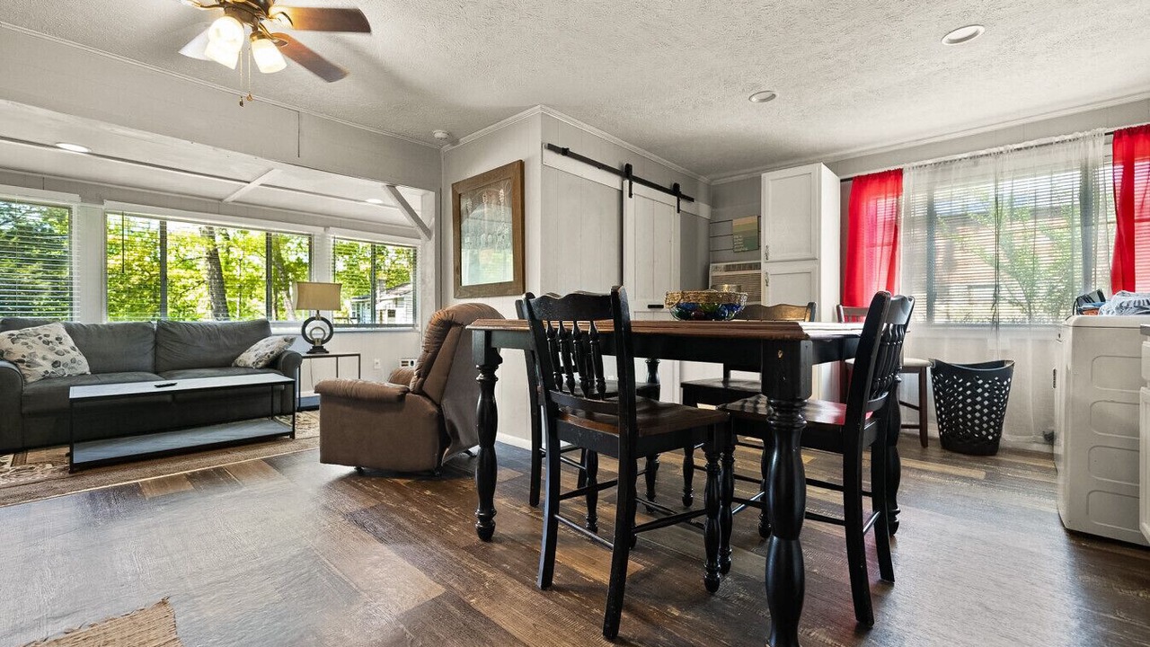 Photo of Bedroom in Sloans Valley