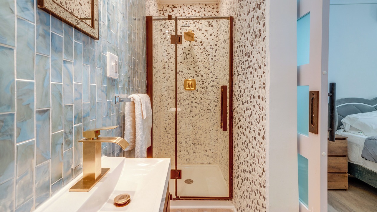 Photo of Bathroom in Bellepoint