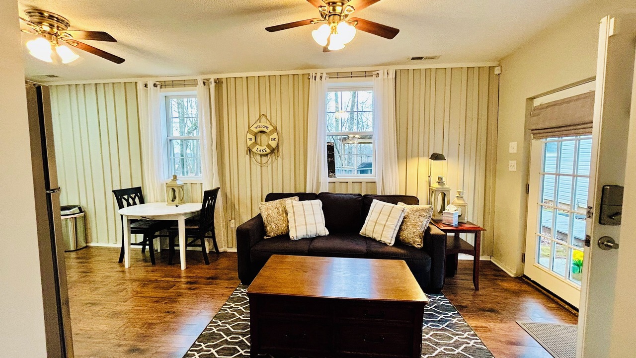 Photo of Livingroom in Estill Springs
