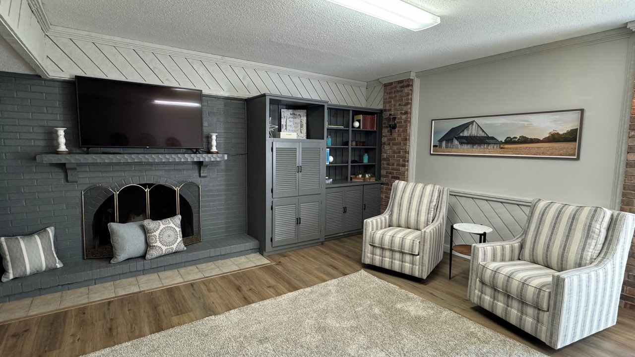 Photo of Livingroom in Newcomb