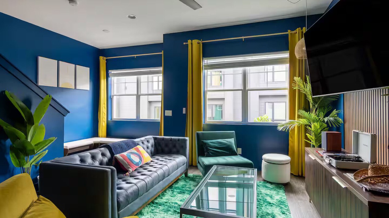 Photo of Livingroom in Katie Hill Neighborhood
