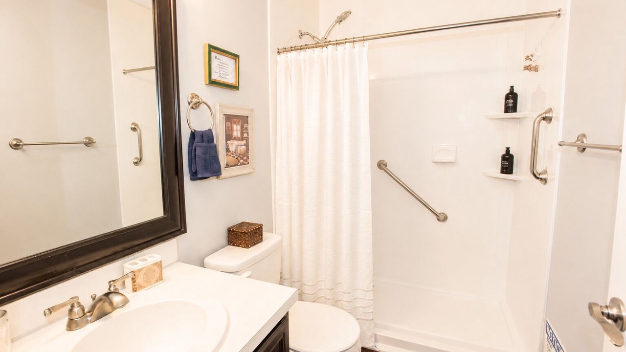 Photo of Bathroom in Paw Creek