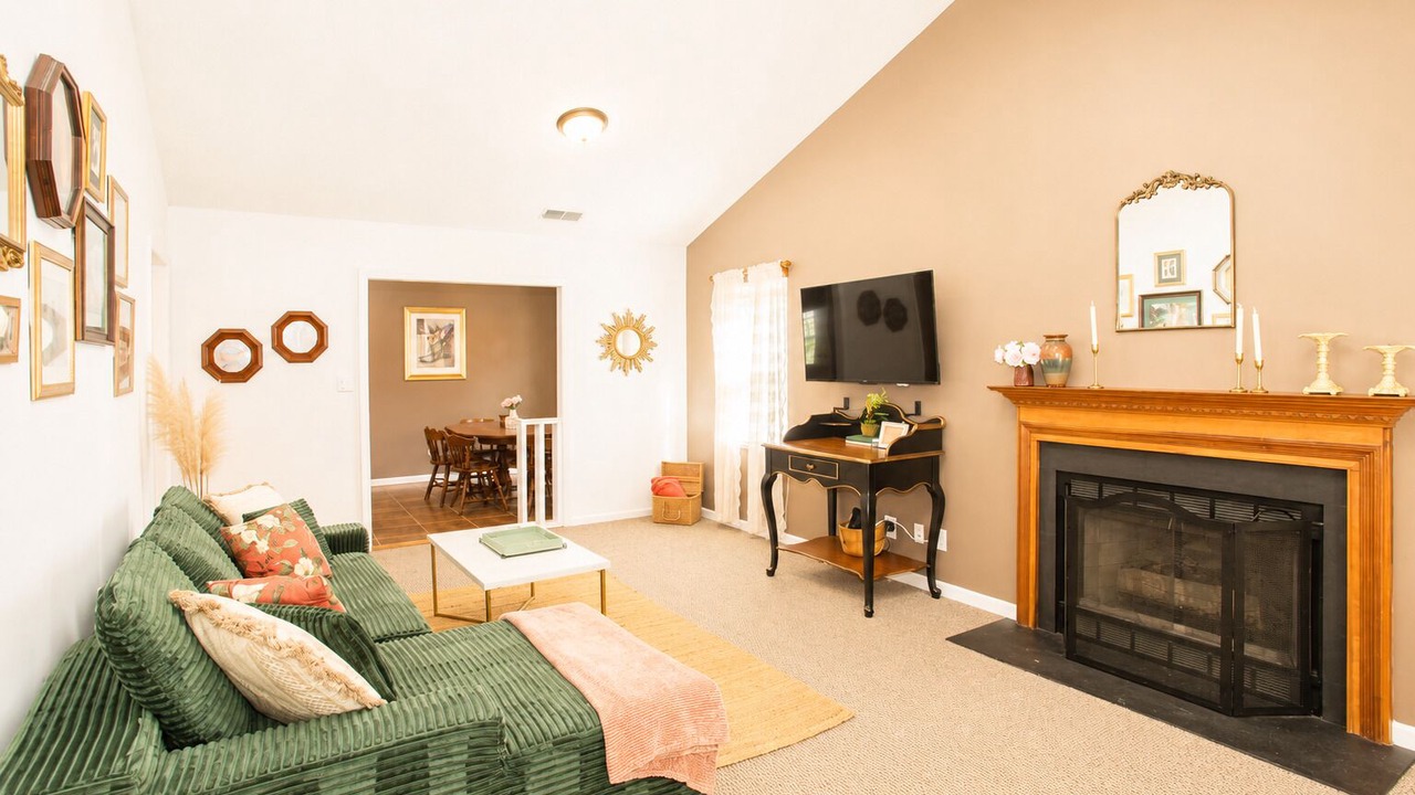 Photo of Livingroom in Paw Creek