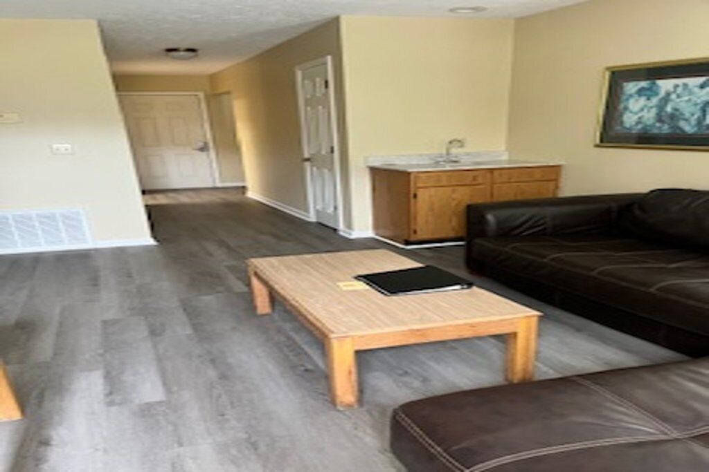 Photo of Livingroom in Benton