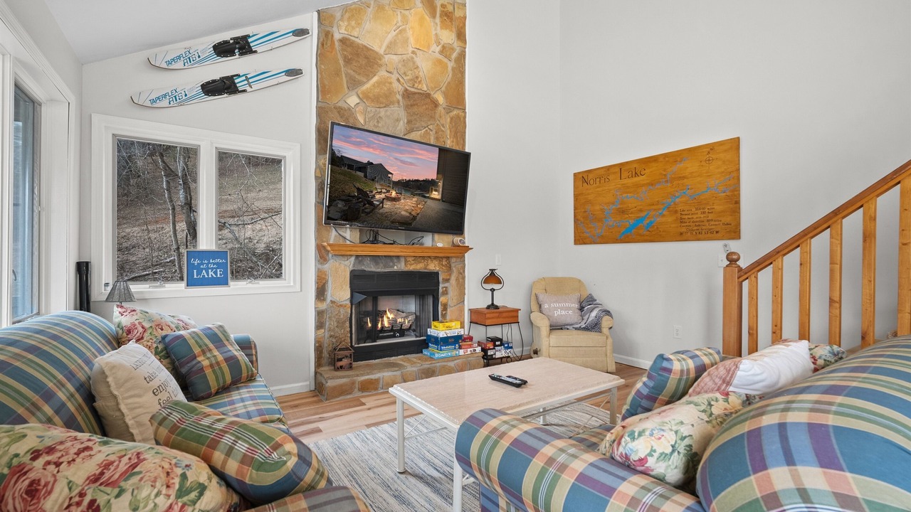 Photo of Livingroom in La Follette
