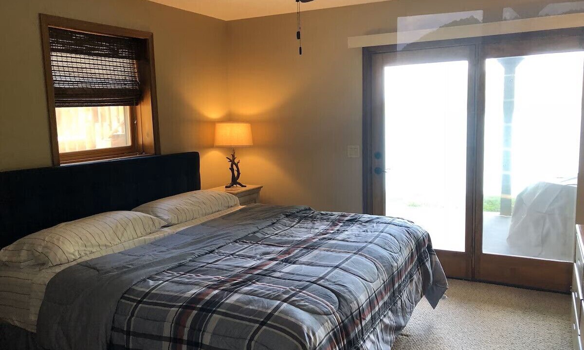 Photo of Bedroom in La Follette