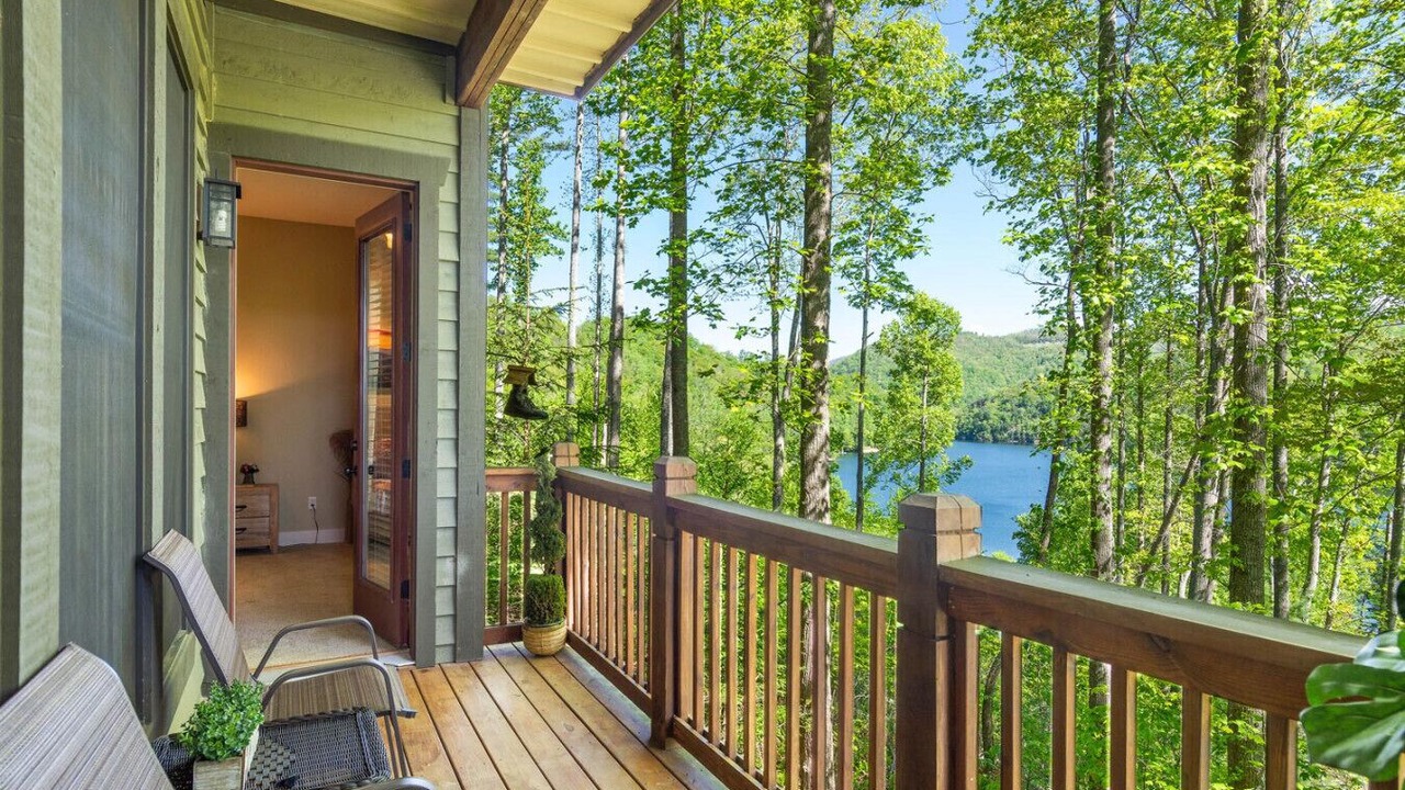 Photo of Patio Balcony in Bear Lake Reserve