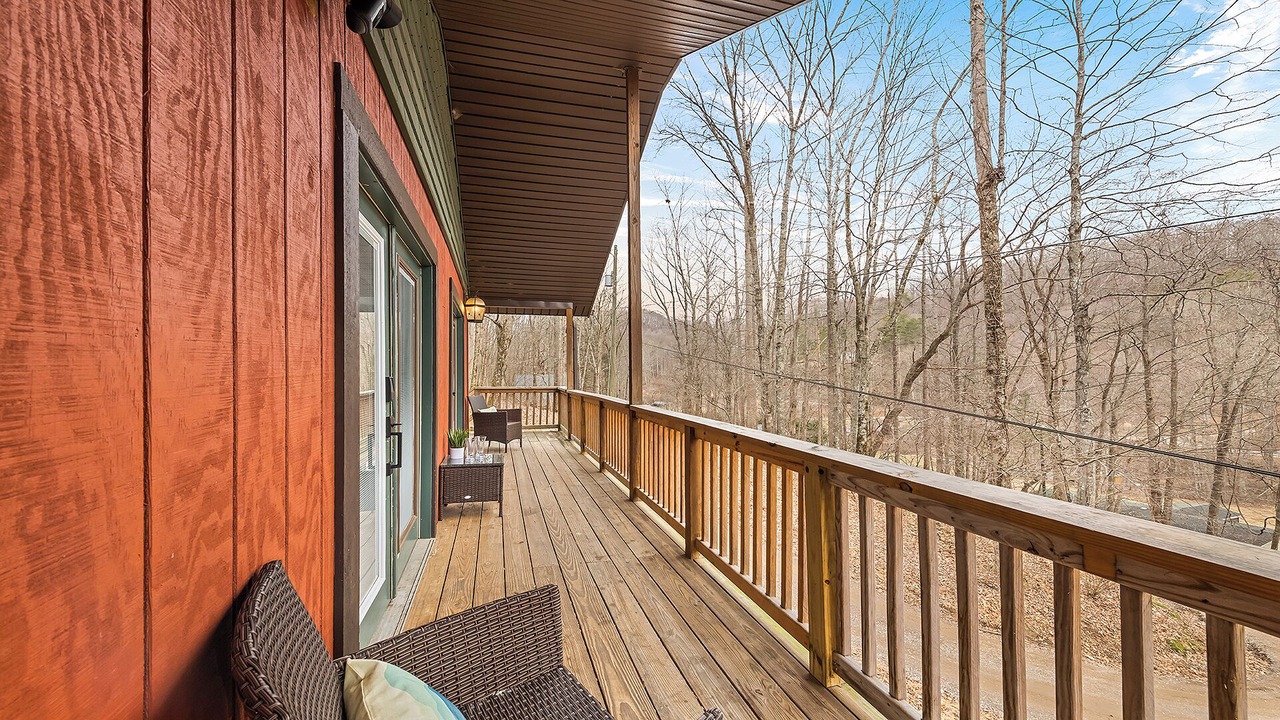 Photo of Patio Balcony in Sylva