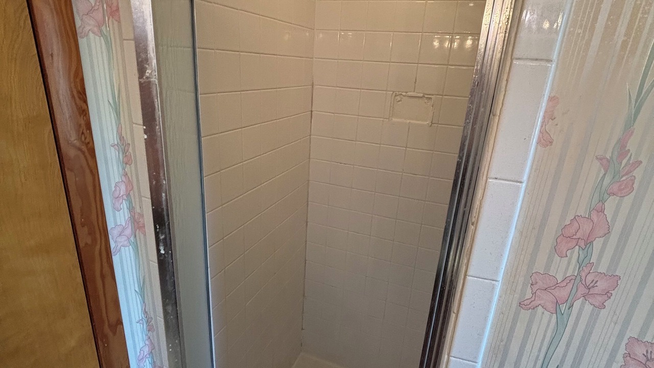 Photo of Bathroom in Farmview - Ramble