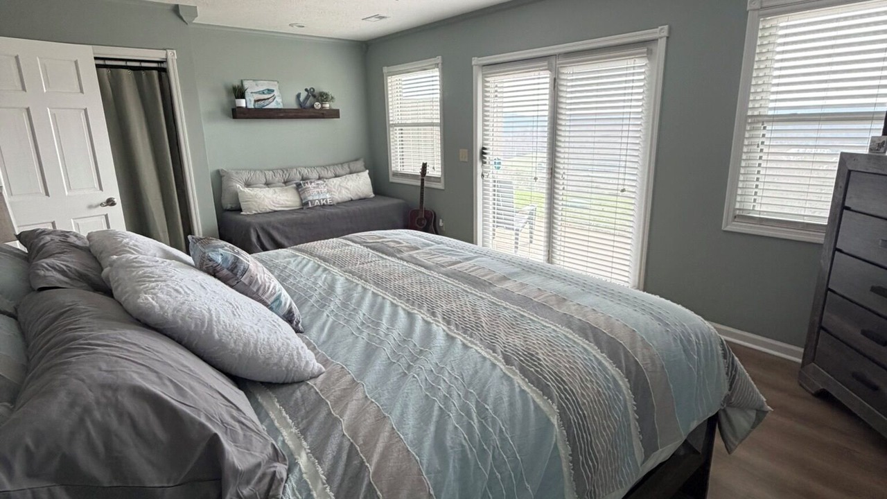 Photo of Bedroom in La Follette