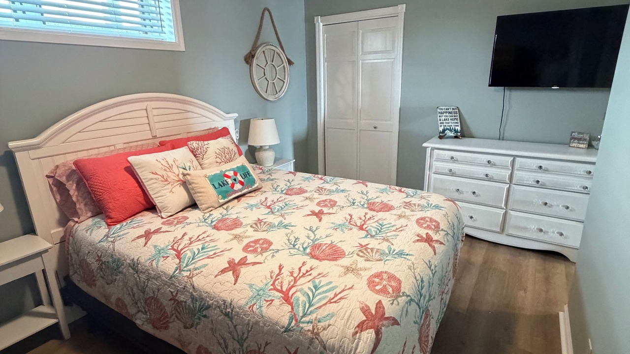 Photo of Bedroom in La Follette