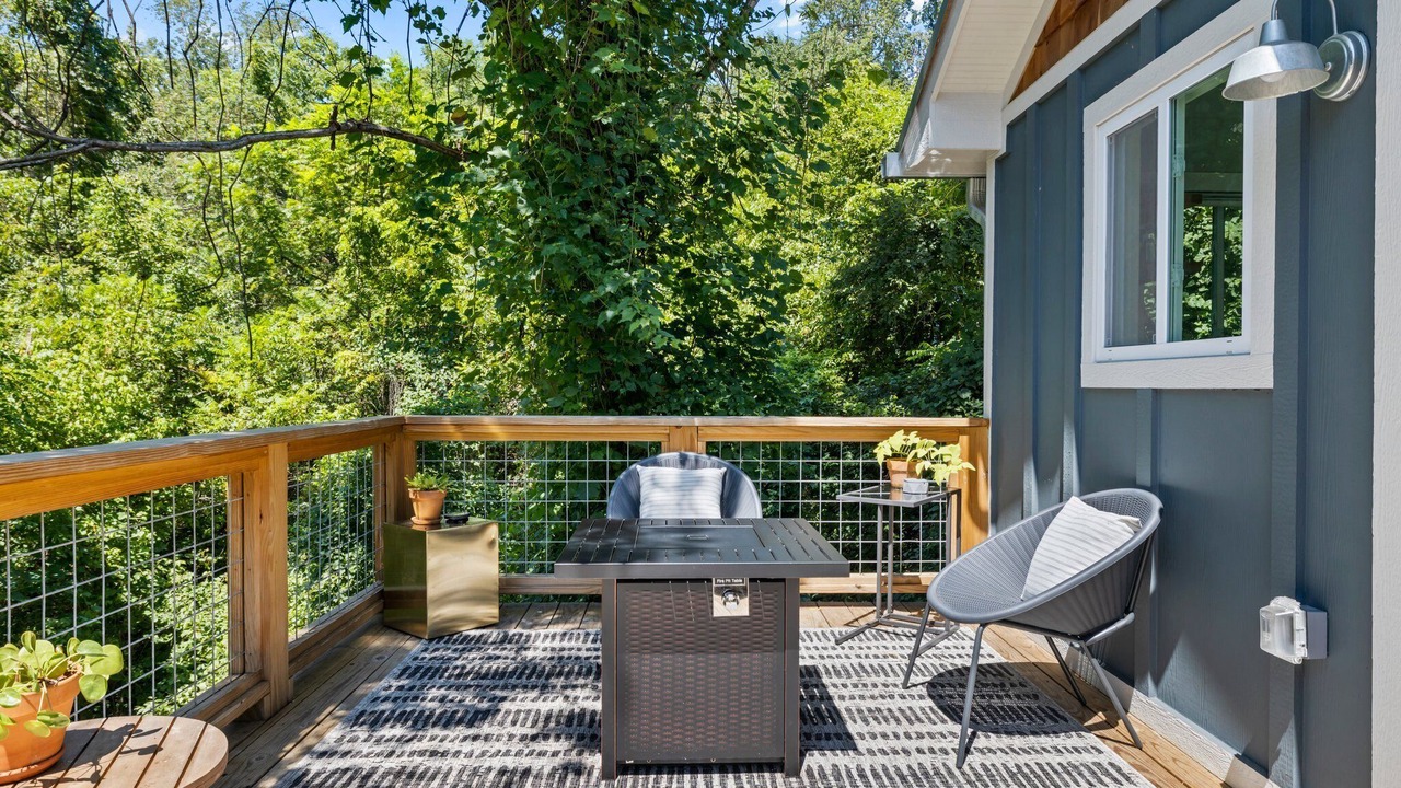 Photo of Patio Balcony in Woodfin