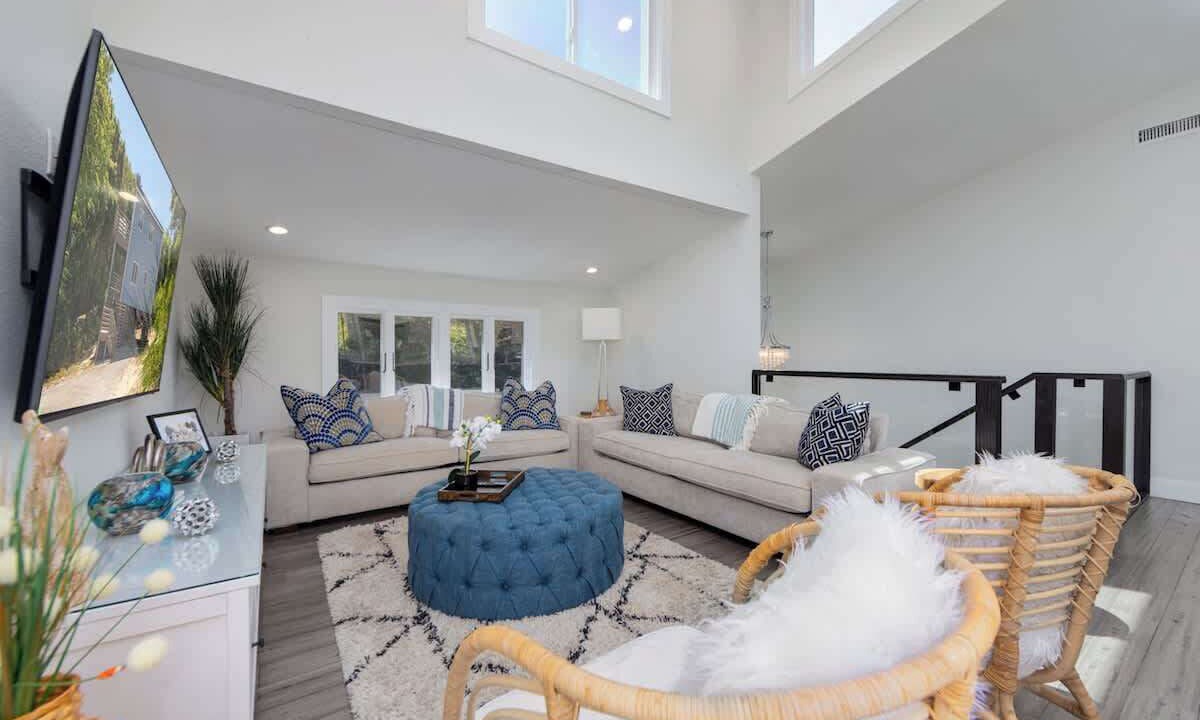 Photo of Livingroom in Southern Shores