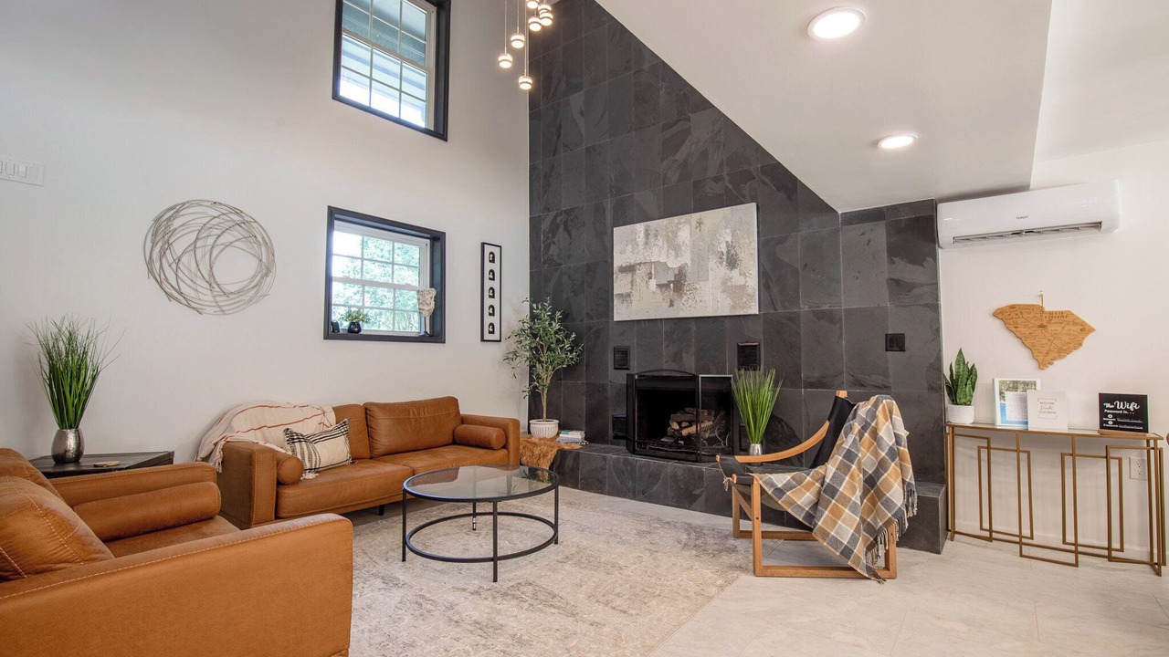 Photo of Livingroom in Greer