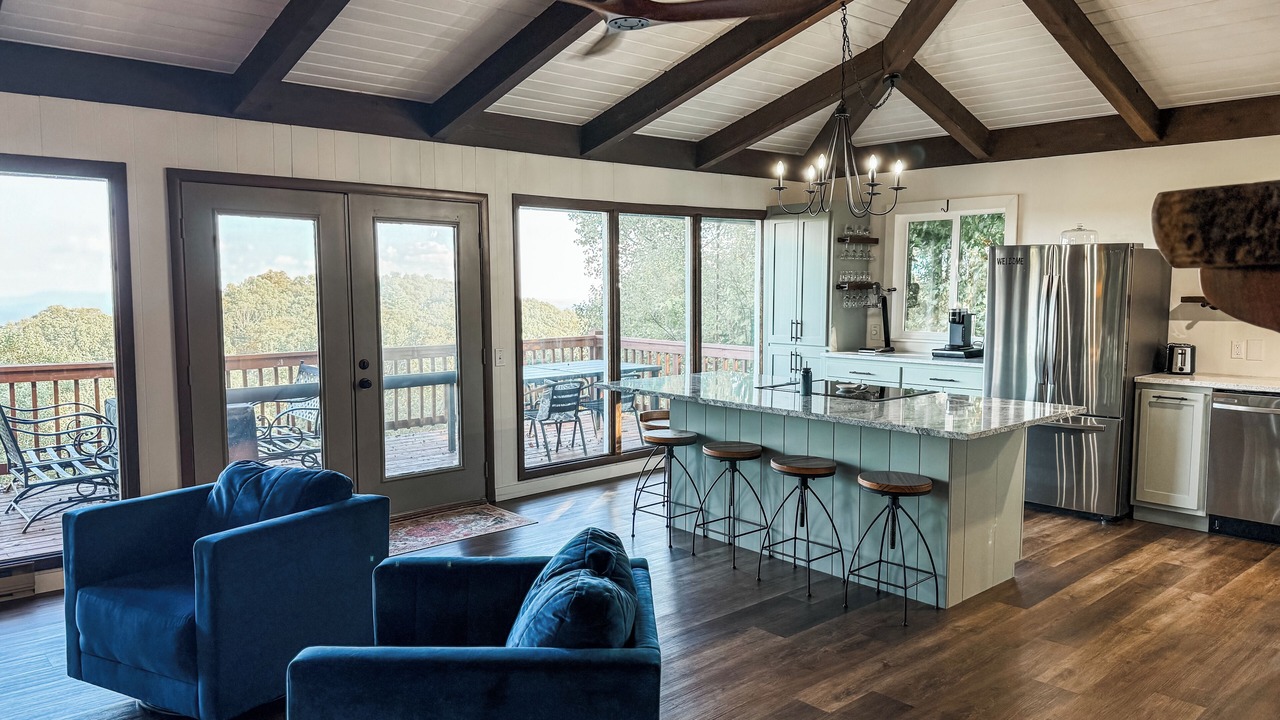 Photo of Livingroom in Dan River