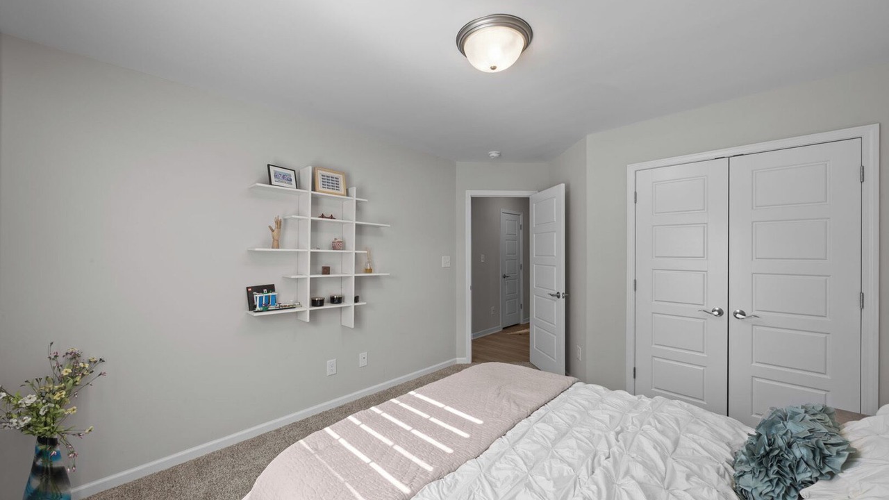 Photo of Bedroom in James City