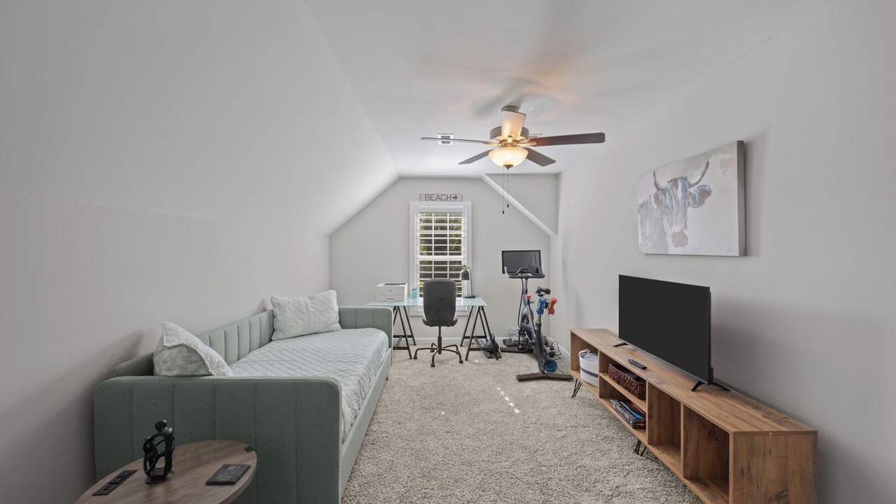 Photo of Livingroom in James City