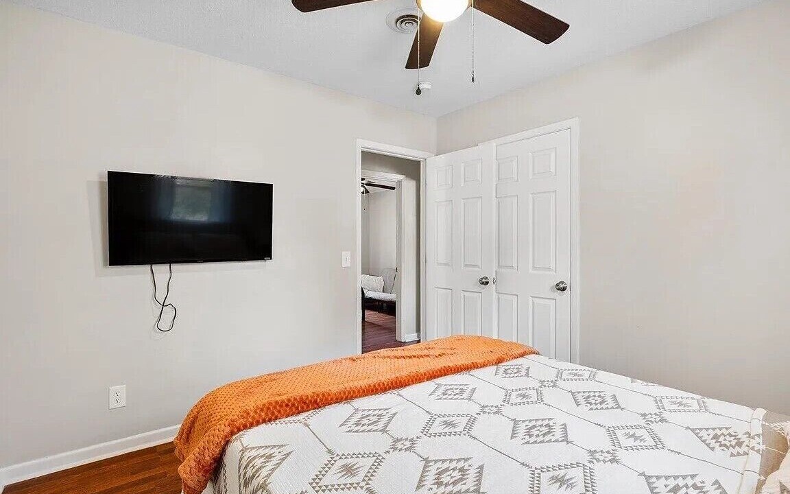 Photo of Bedroom in Silver Lake