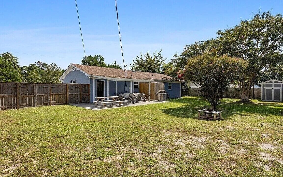 Photo of Outdoor in Silver Lake
