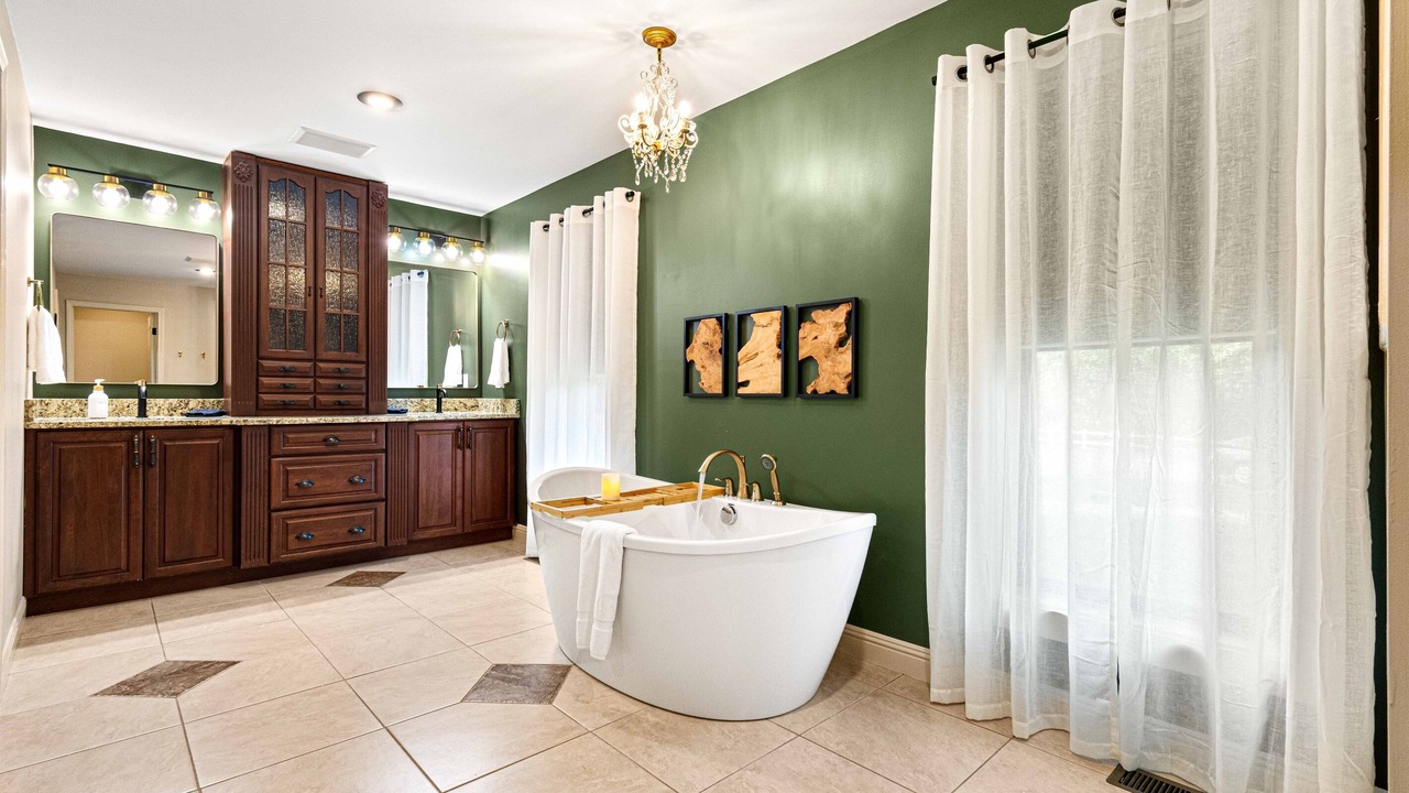 Photo of Bathroom in Bardstown