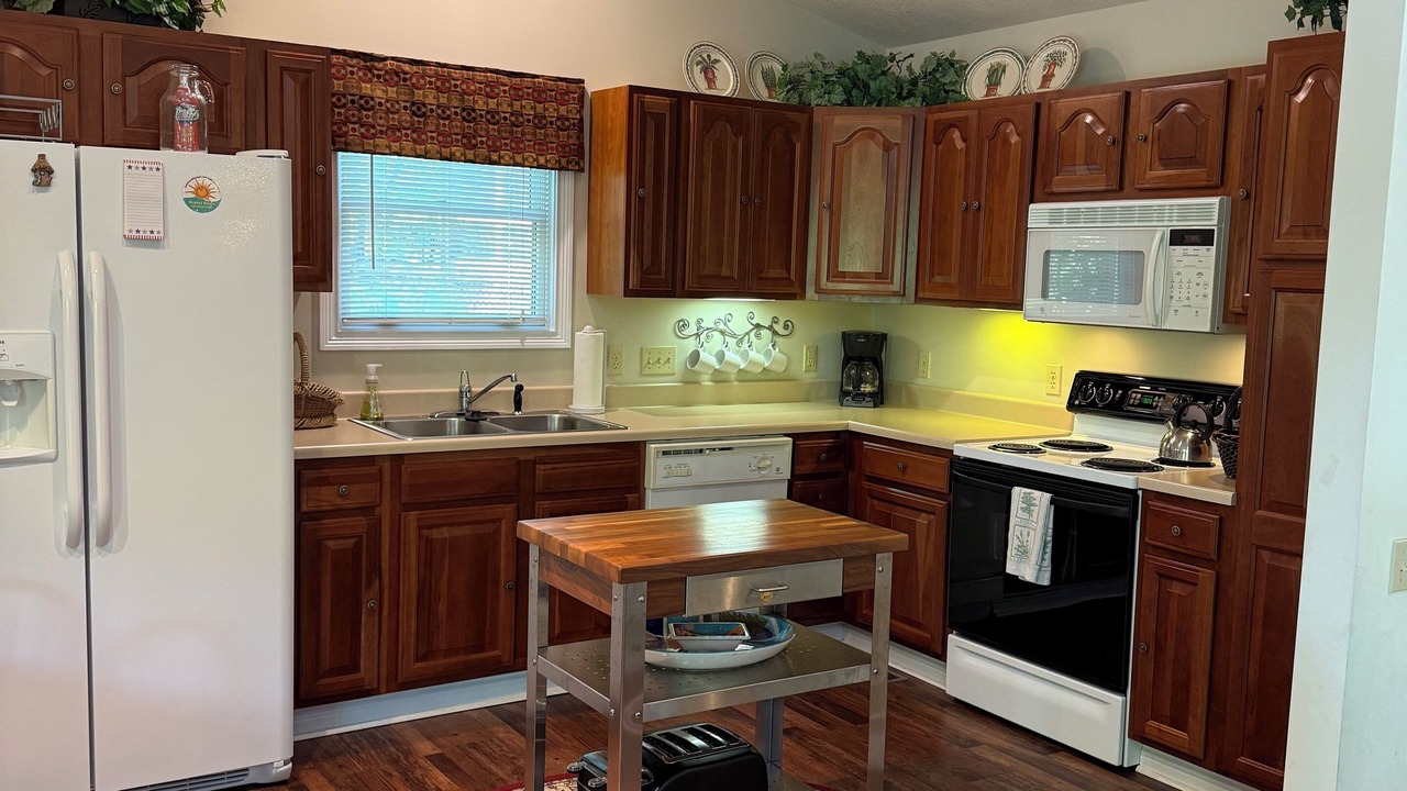 Photo of Kitchen in Big Creek