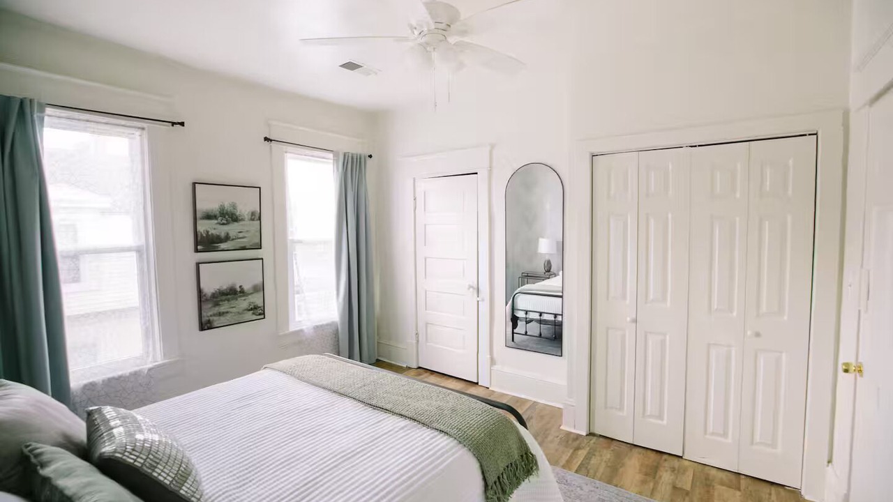 Photo of Bedroom in Roanoke