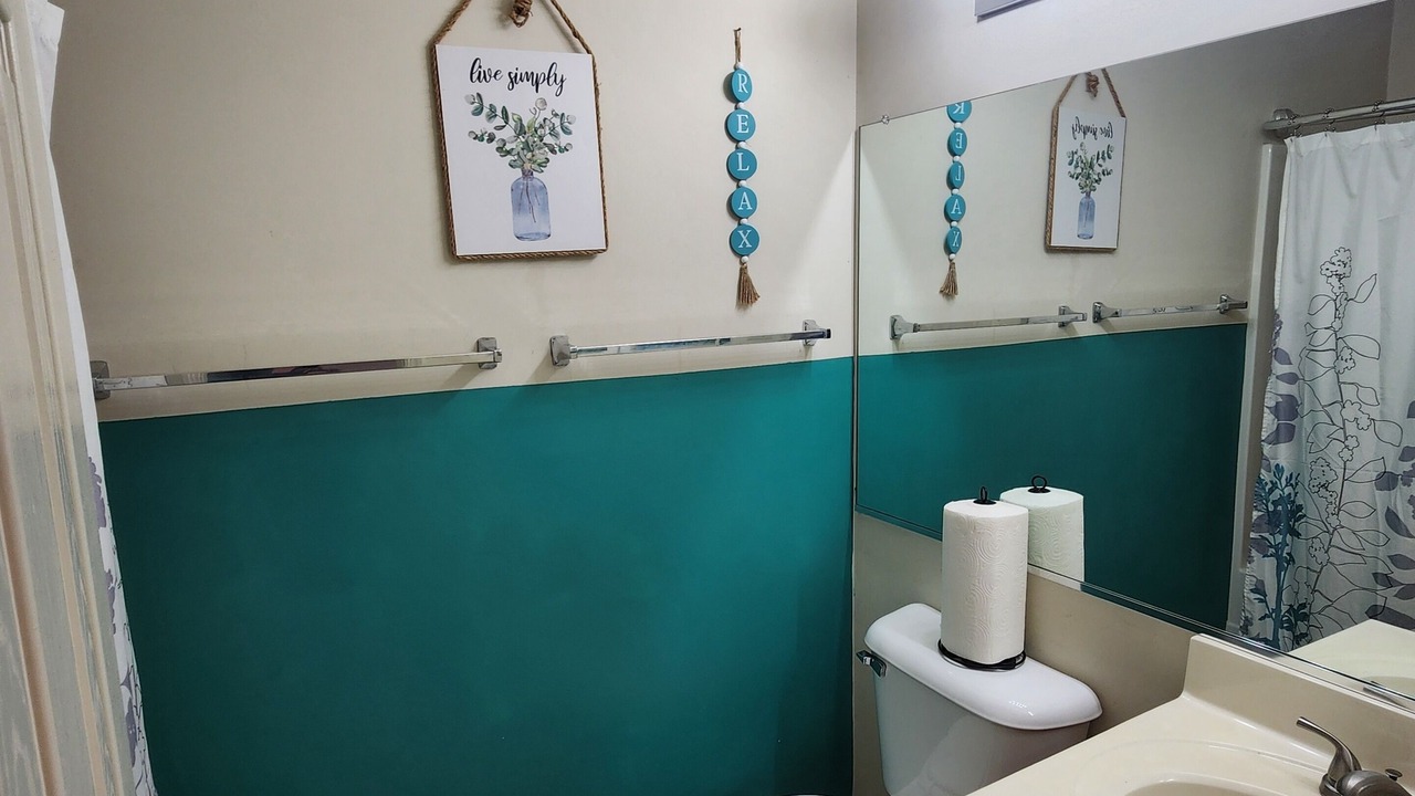 Photo of Bathroom in Highland Springs