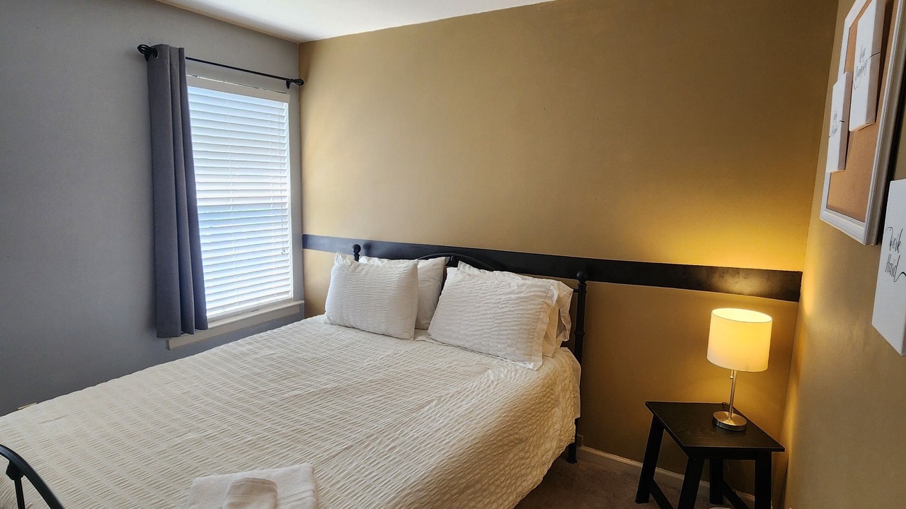 Photo of Bedroom in Highland Springs