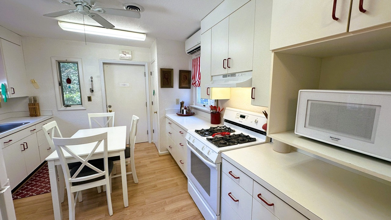 Photo of Kitchen in Southern Shores