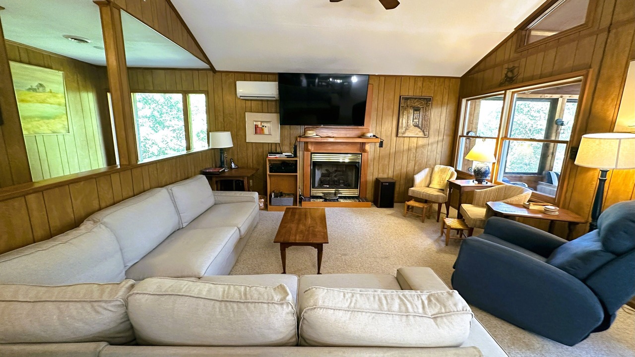 Photo of Livingroom in Southern Shores