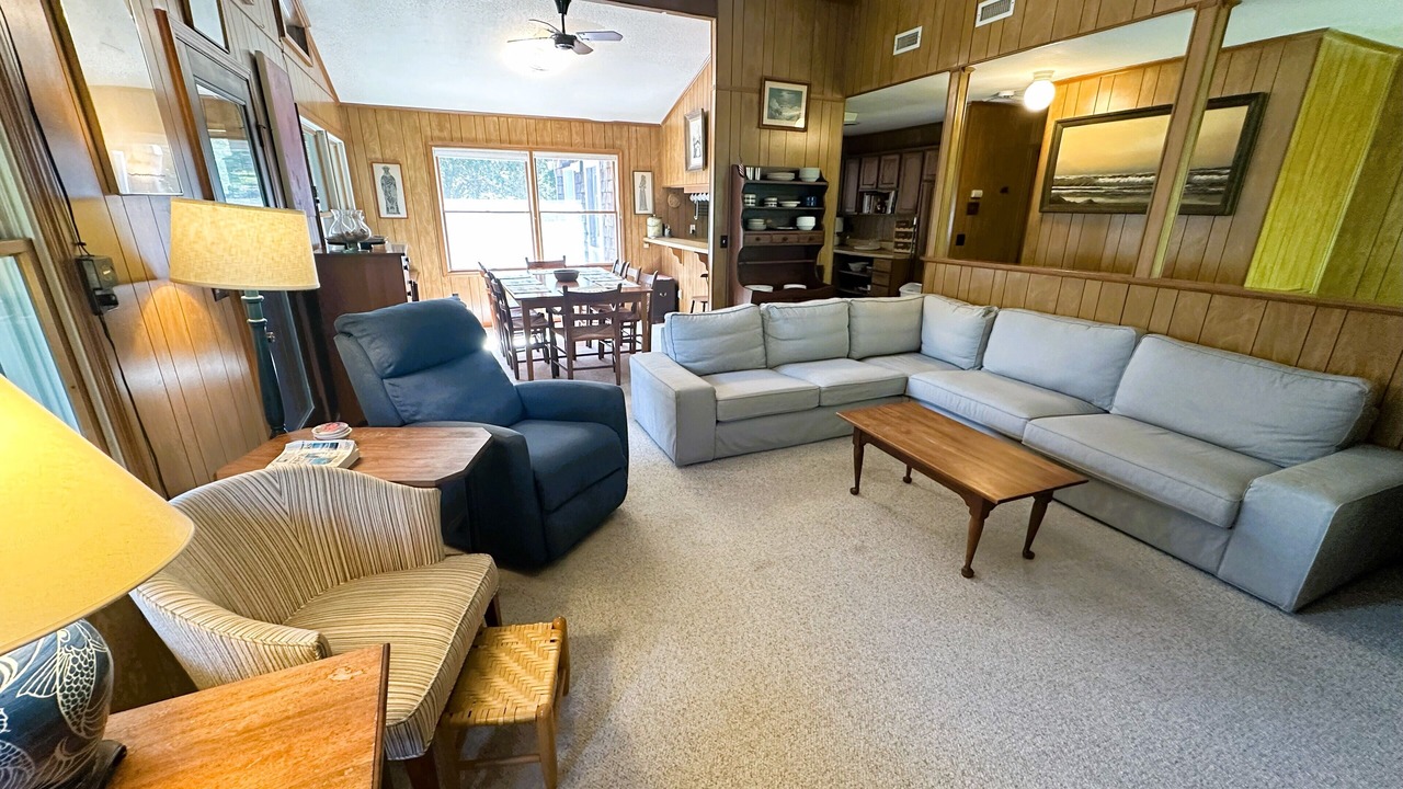 Photo of Livingroom in Southern Shores