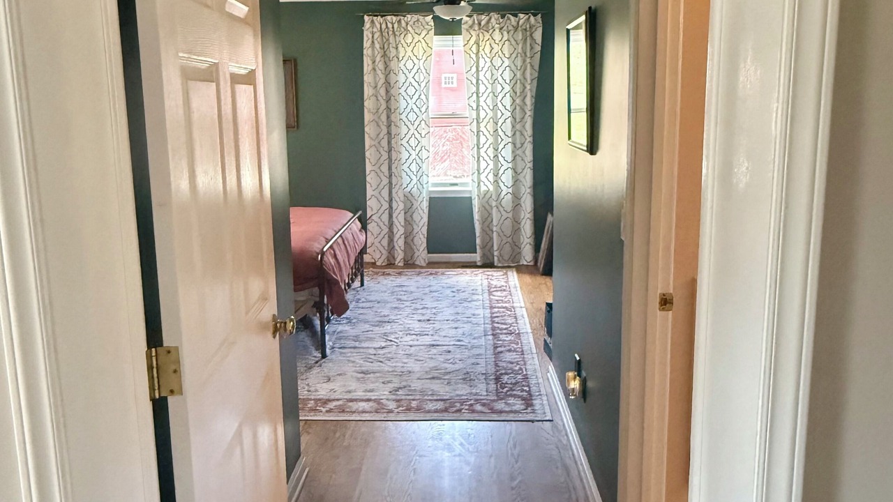 Photo of Bedroom in Newport