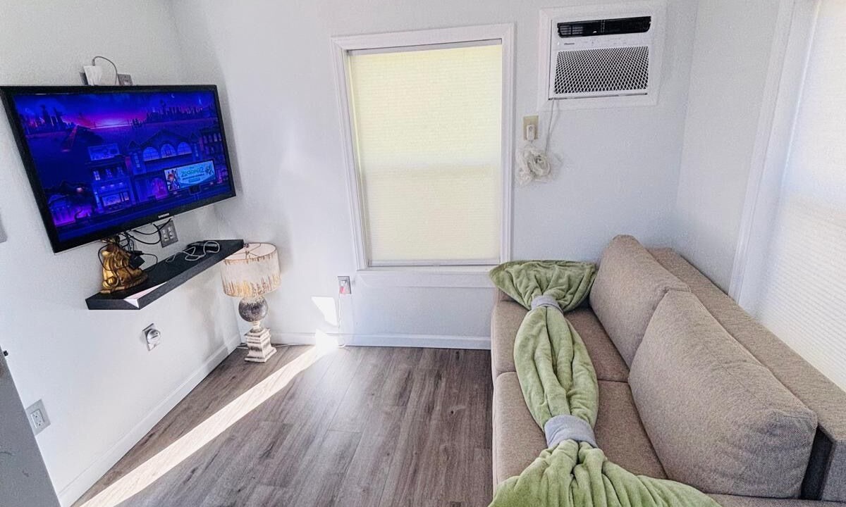 Photo of Livingroom in Chapel Hill