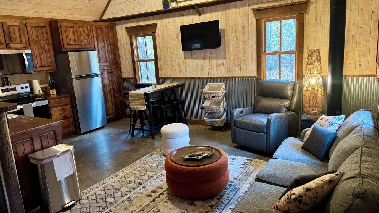 Photo of Livingroom in Rising Fawn