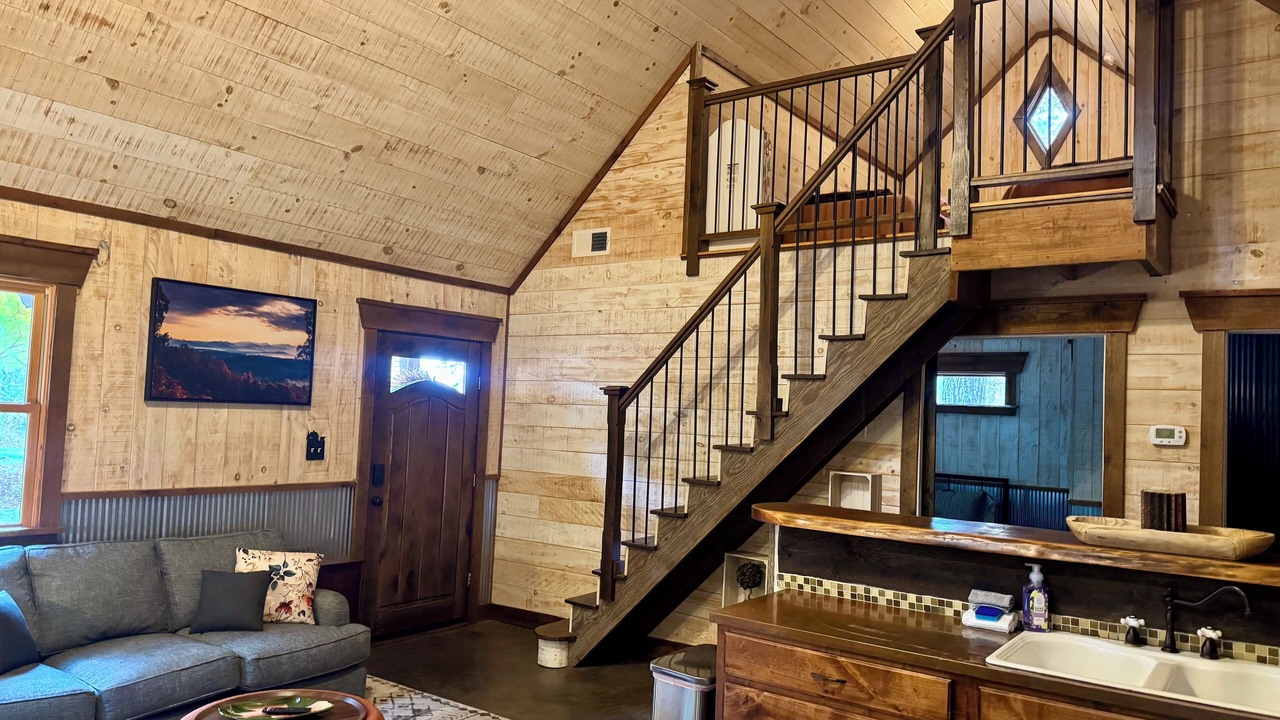 Photo of Livingroom in Rising Fawn