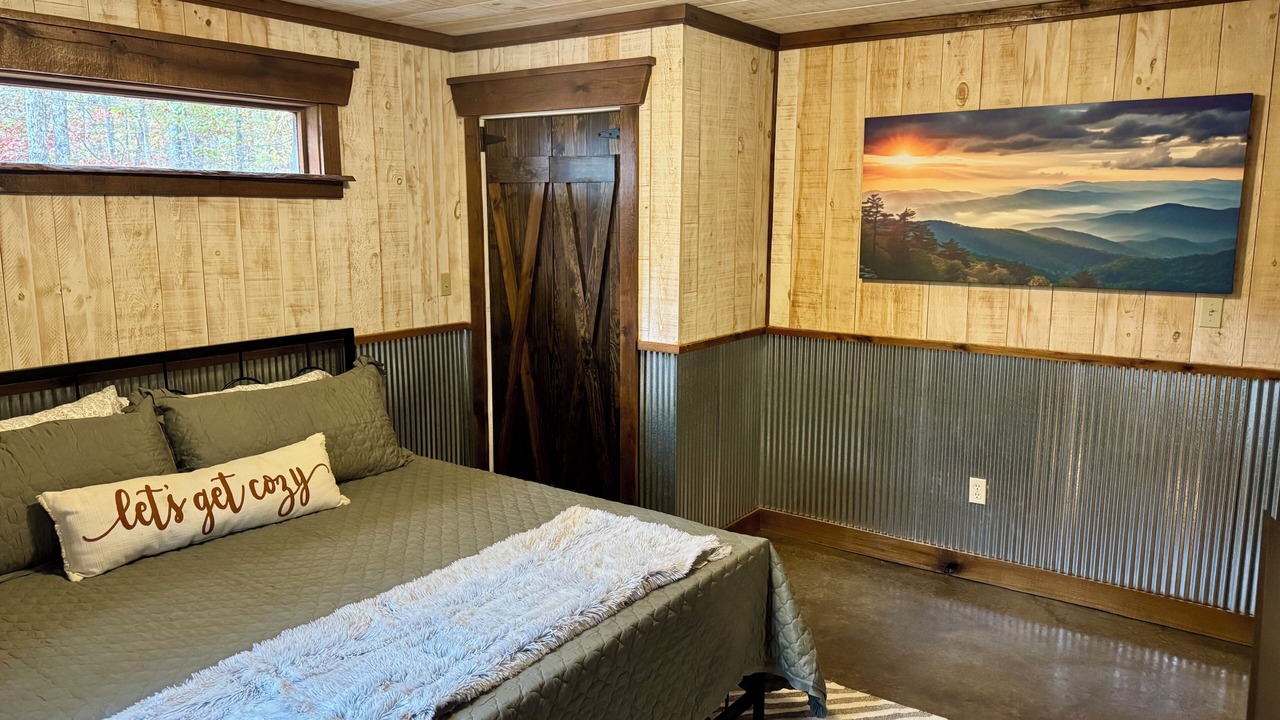Photo of Bedroom in Rising Fawn