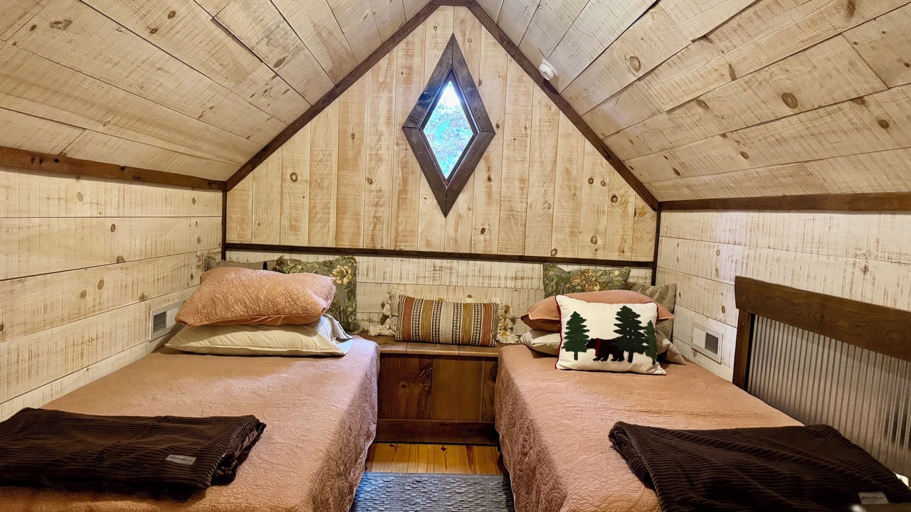 Photo of Bedroom in Rising Fawn