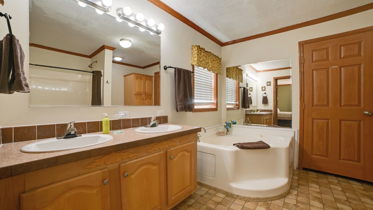 Photo of Bathroom in Hardin County